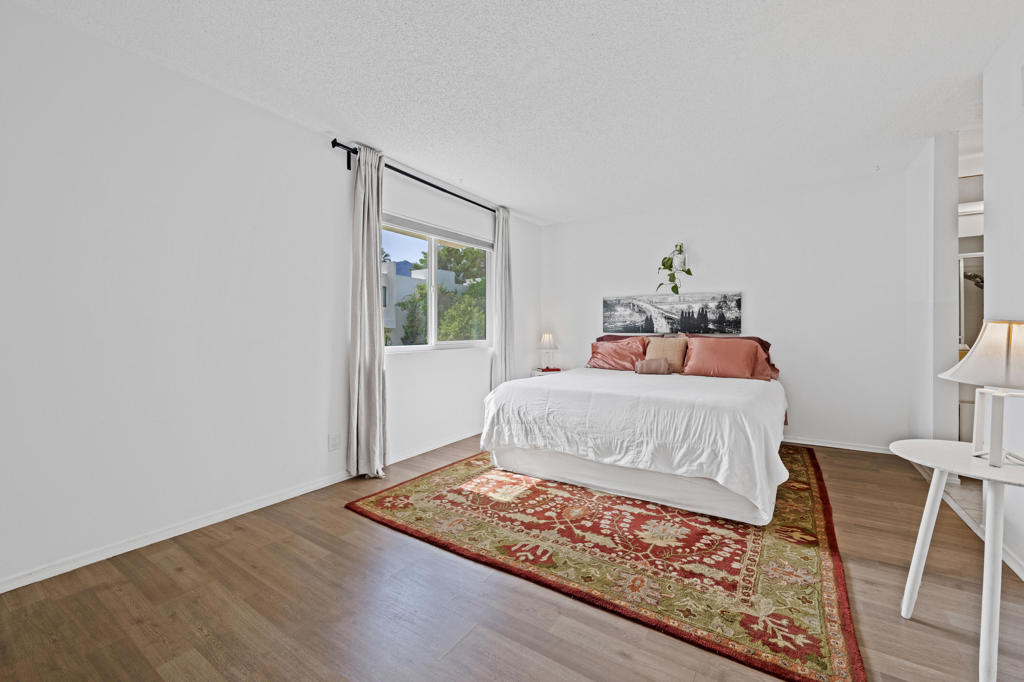 48940 Desert Flower Drive