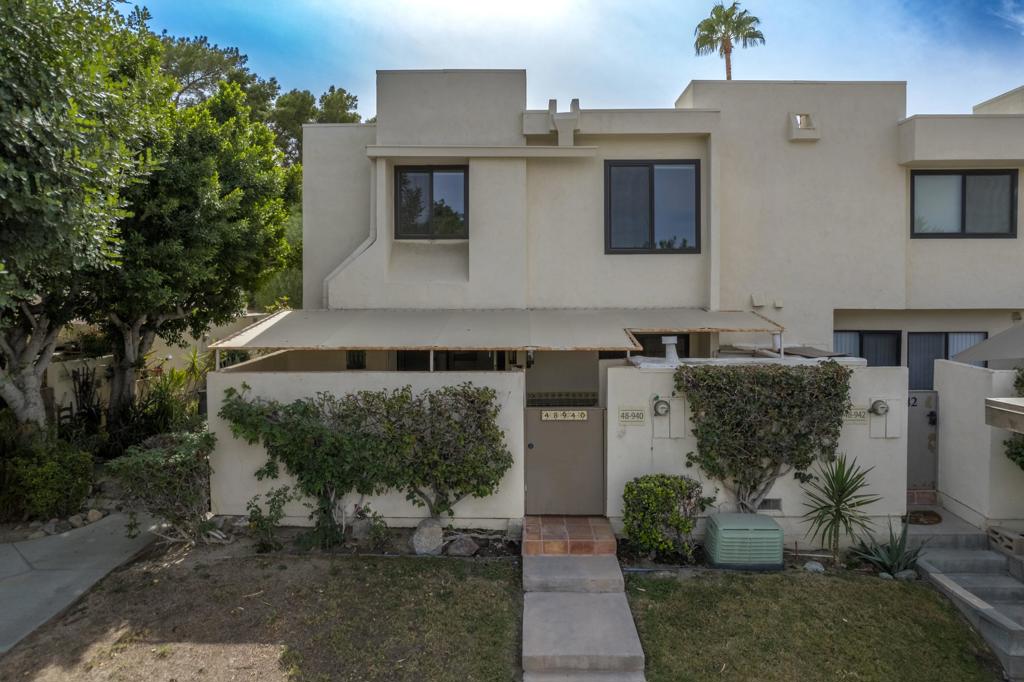 48940 Desert Flower Drive