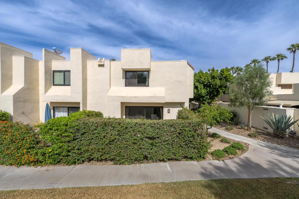 48940 Desert Flower Drive