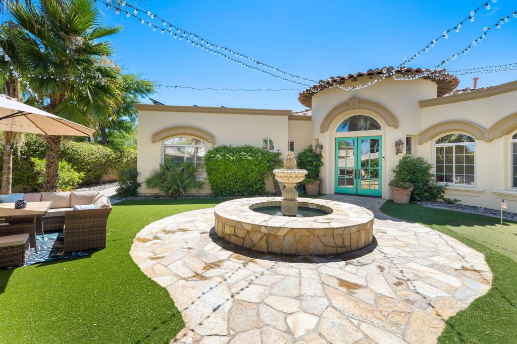 45368 Espinazo Street