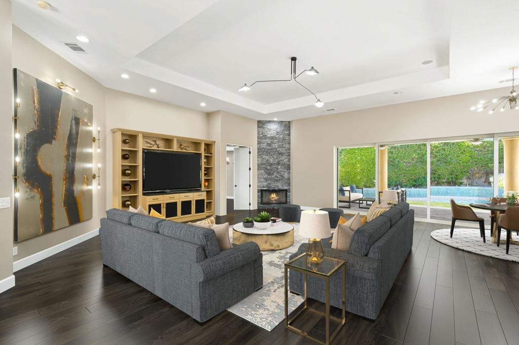 45368 Espinazo Street