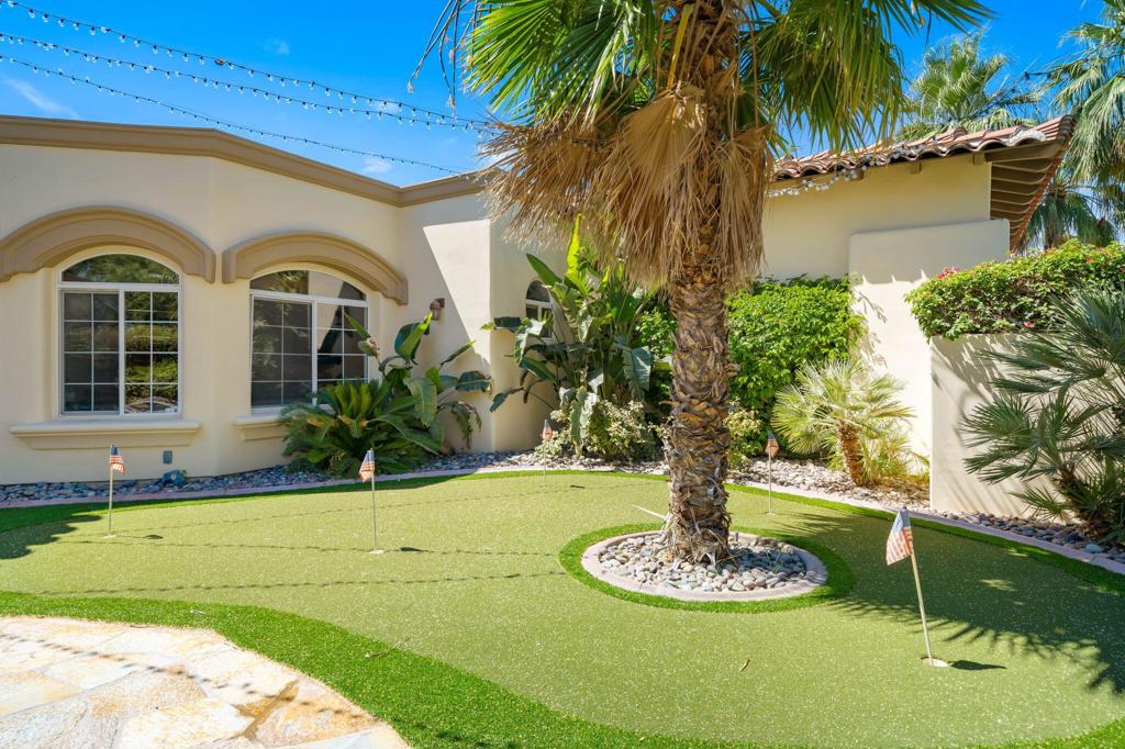 45368 Espinazo Street