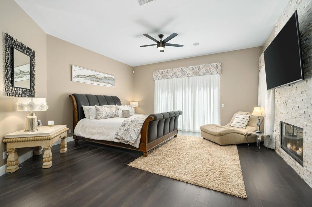 45368 Espinazo Street