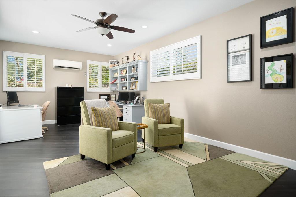 45368 Espinazo Street