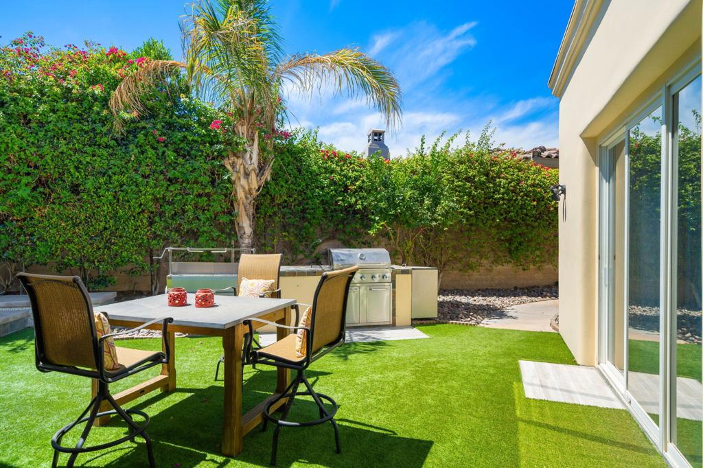 45368 Espinazo Street