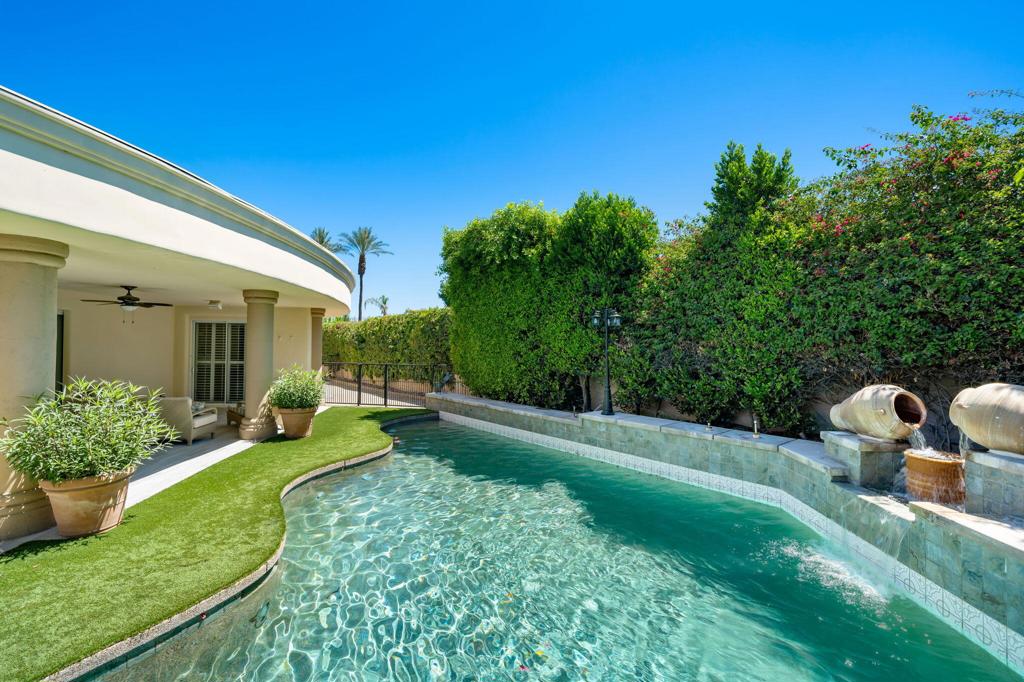 45368 Espinazo Street