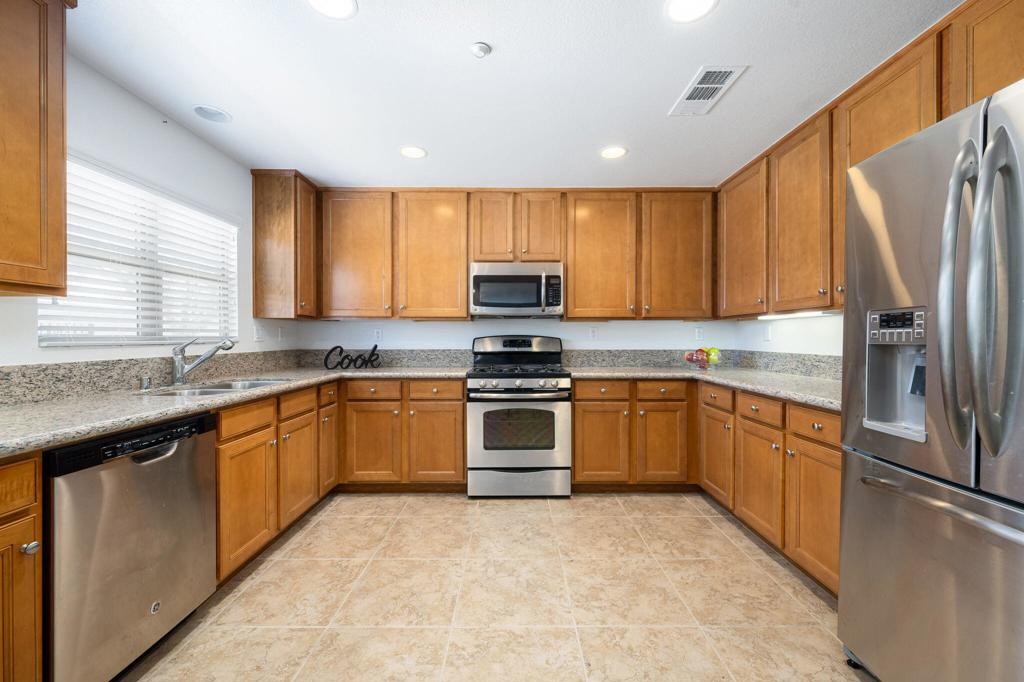 232 Paseo Bravo