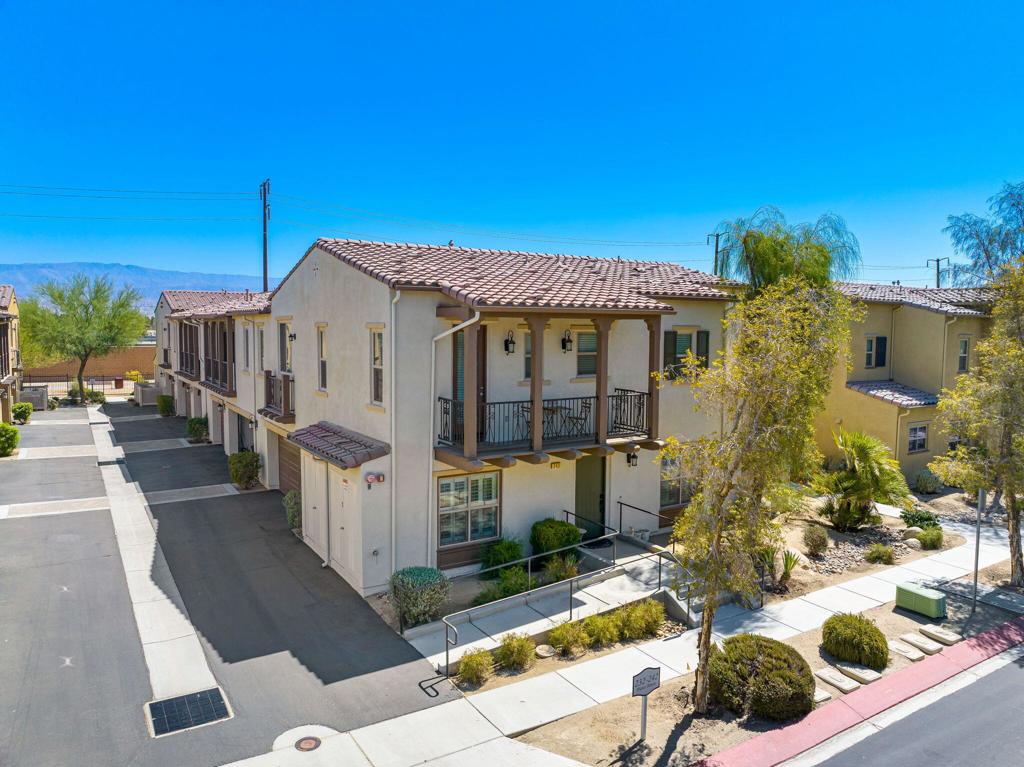 232 Paseo Bravo