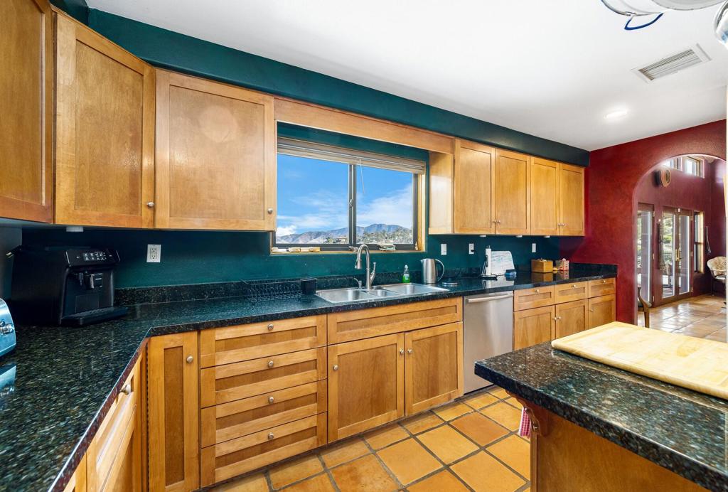 61100 Scenic Drive Unit: 263