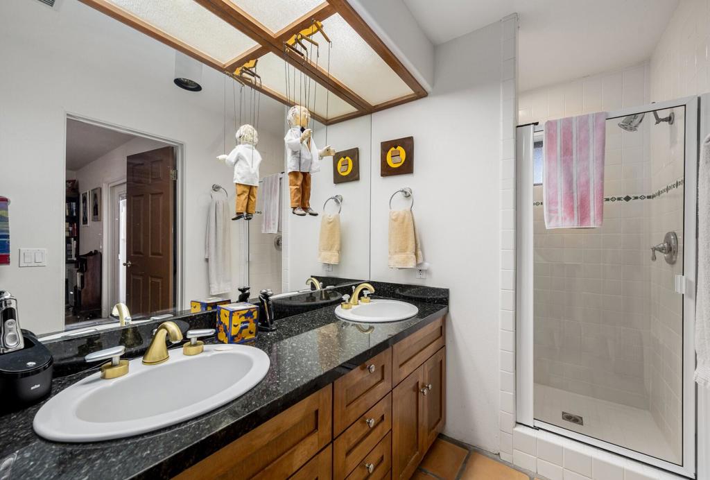 61100 Scenic Drive Unit: 263