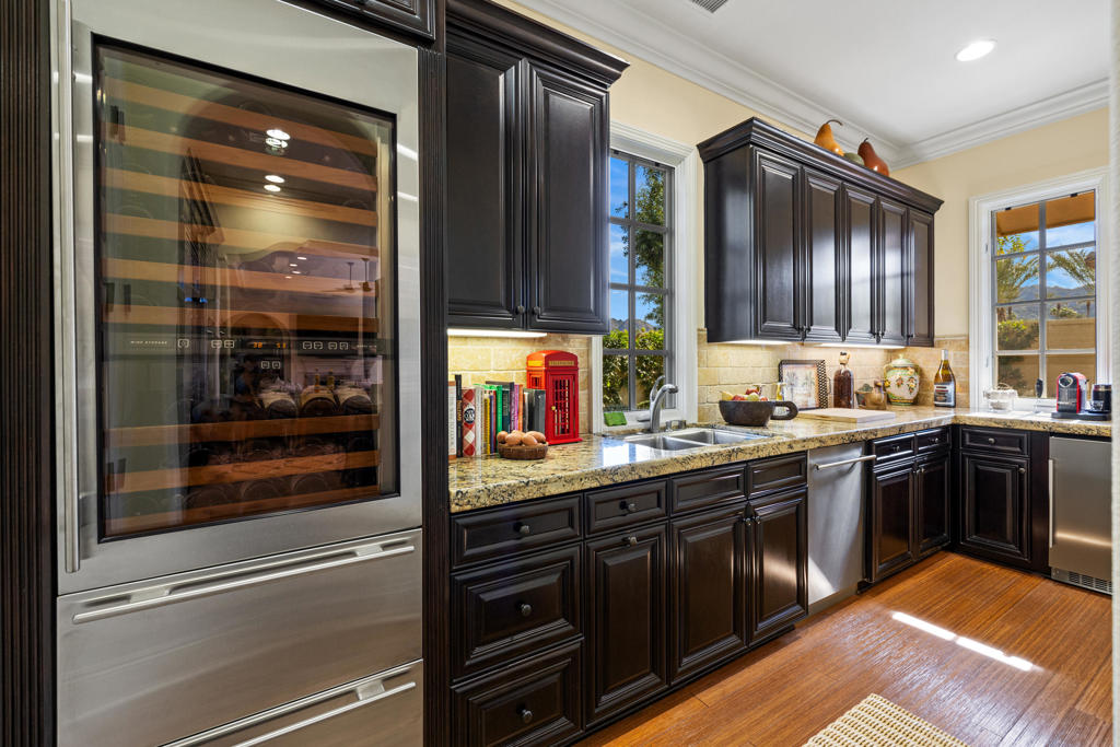 75225 Promontory Place