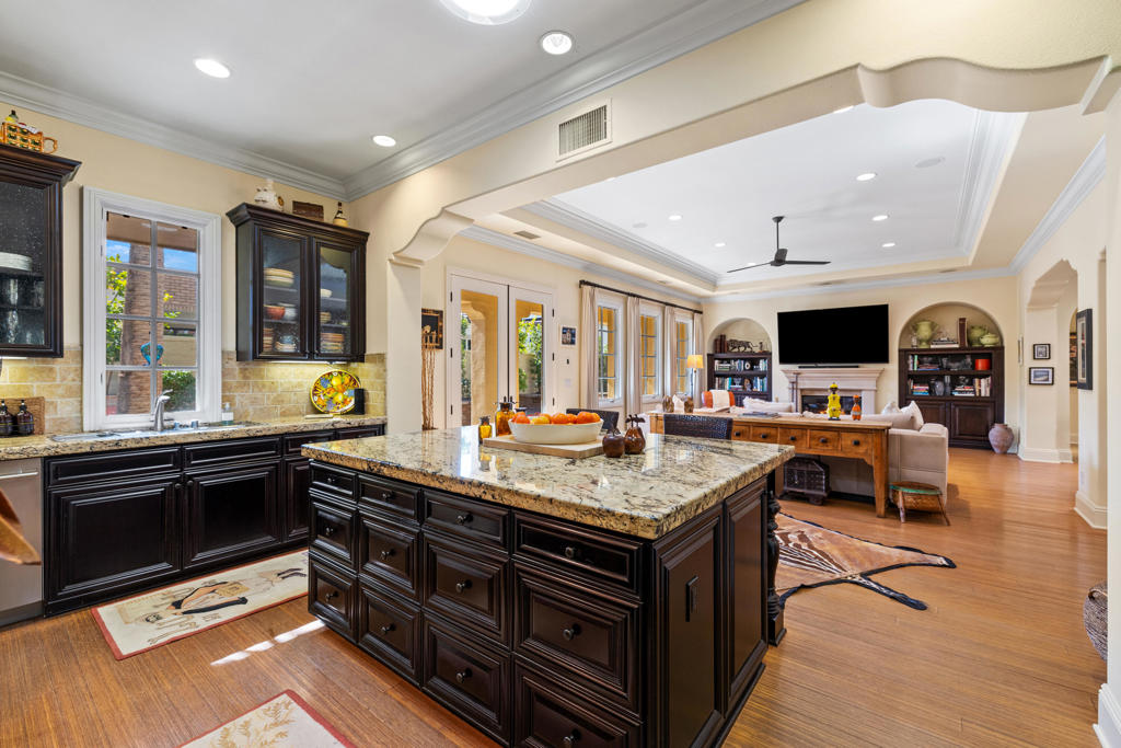 75225 Promontory Place