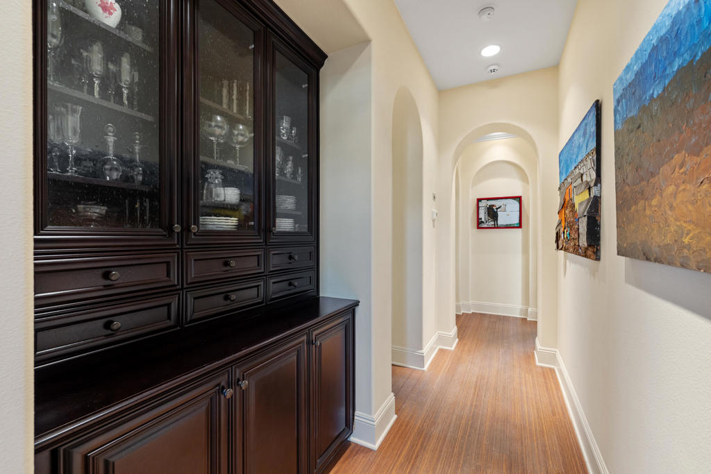 75225 Promontory Place