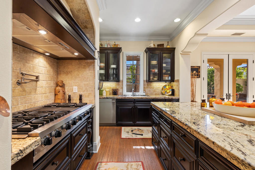 75225 Promontory Place