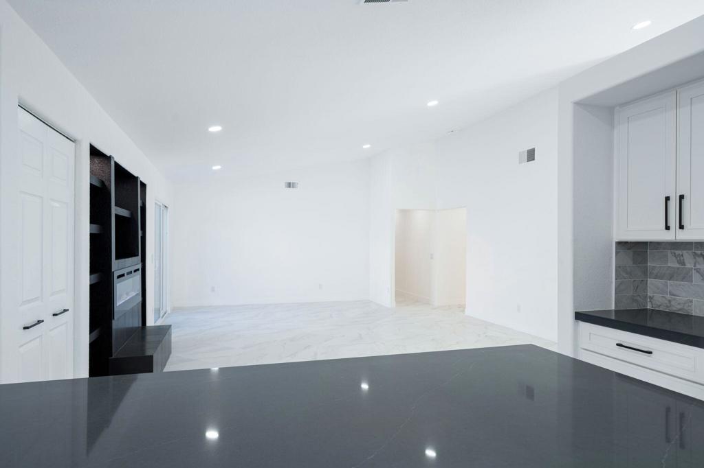 79360 Desert Stream Drive