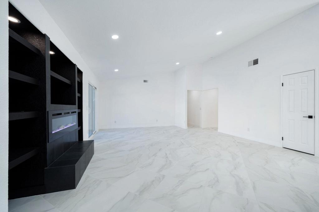 79360 Desert Stream Drive