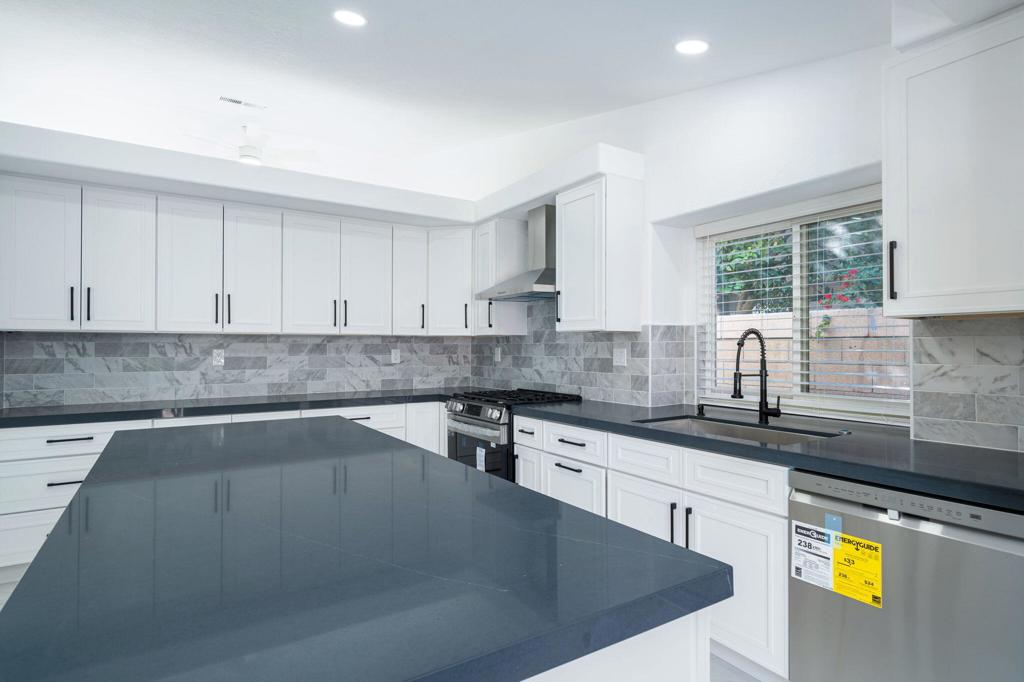 79360 Desert Stream Drive