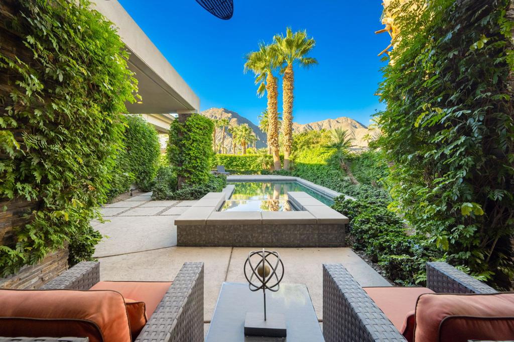 77613 N Via Villaggio