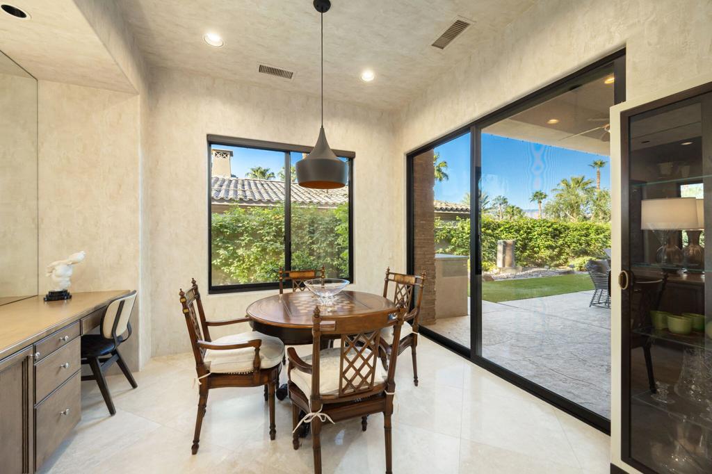 77613 N Via Villaggio