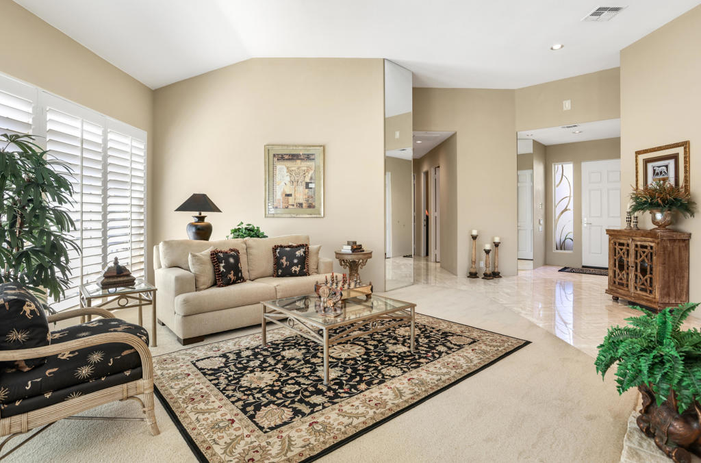 44490 Lakeside Drive