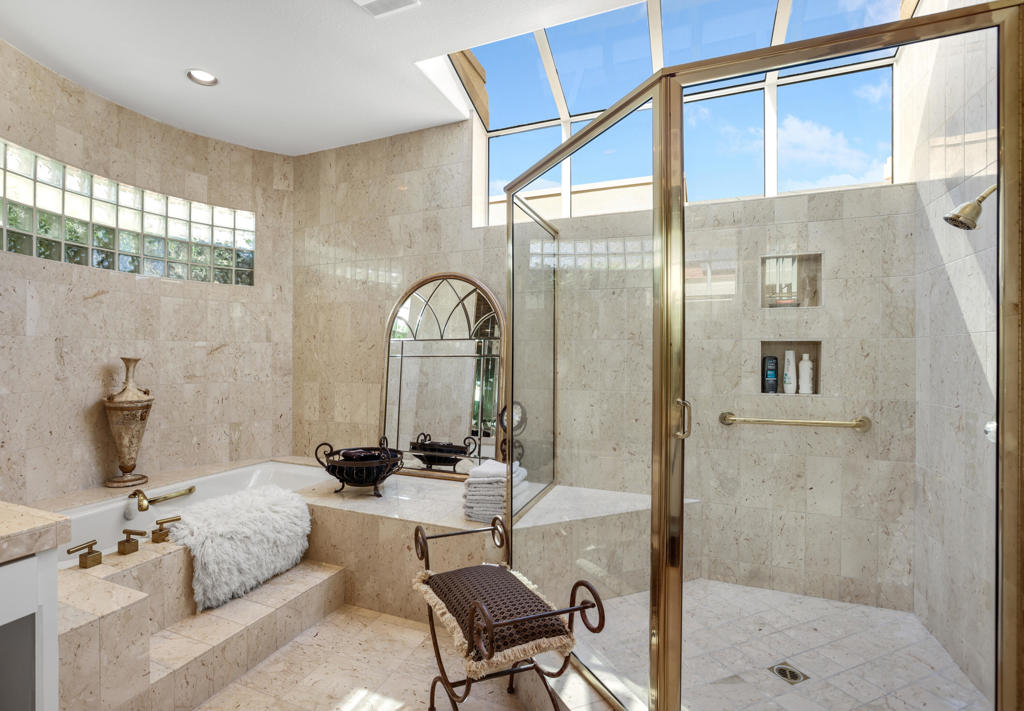 44490 Lakeside Drive