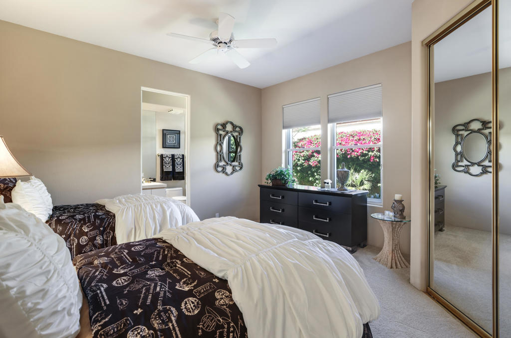 44490 Lakeside Drive