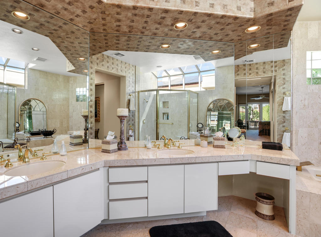 44490 Lakeside Drive