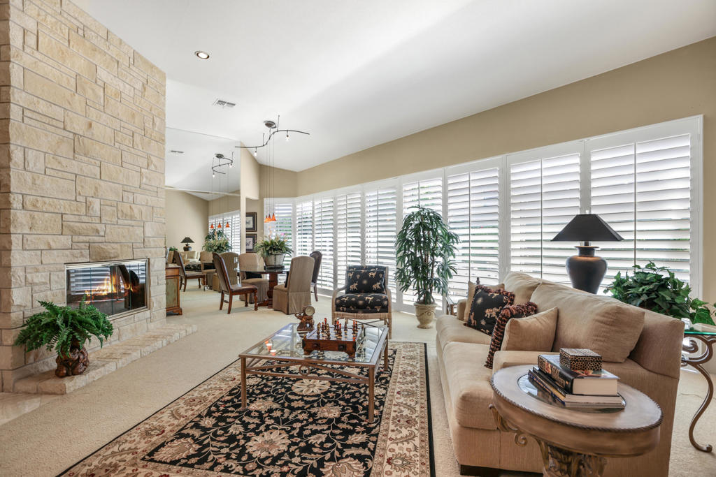 44490 Lakeside Drive