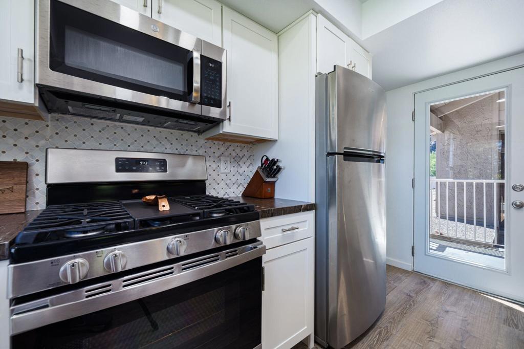 46621 Arapahoe Lane B