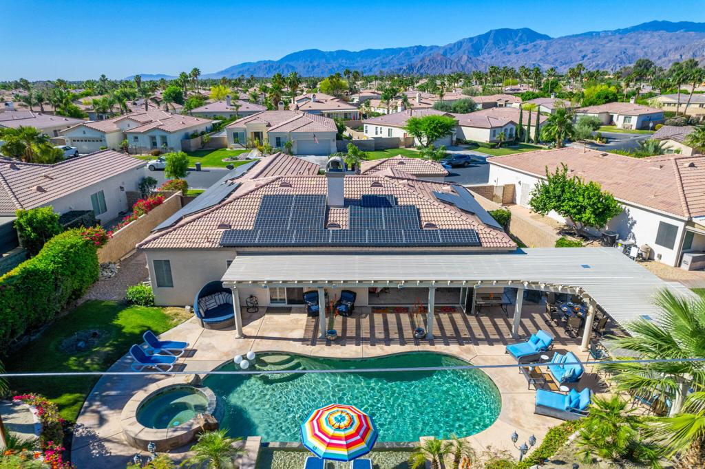 79718 Parkway Esplanade N