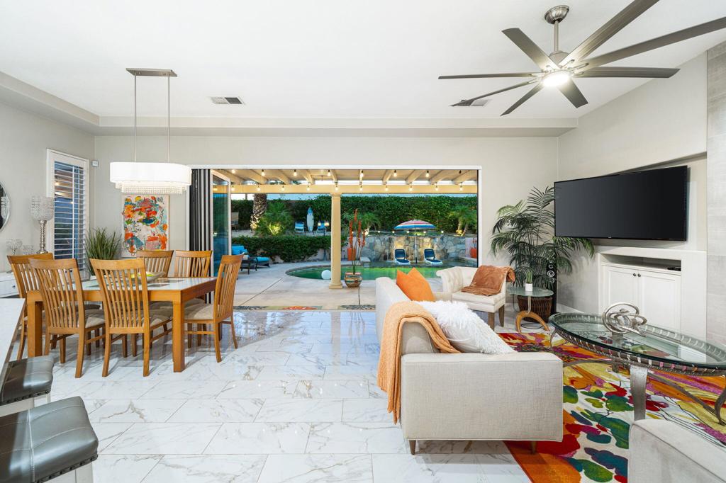 79718 Parkway Esplanade N