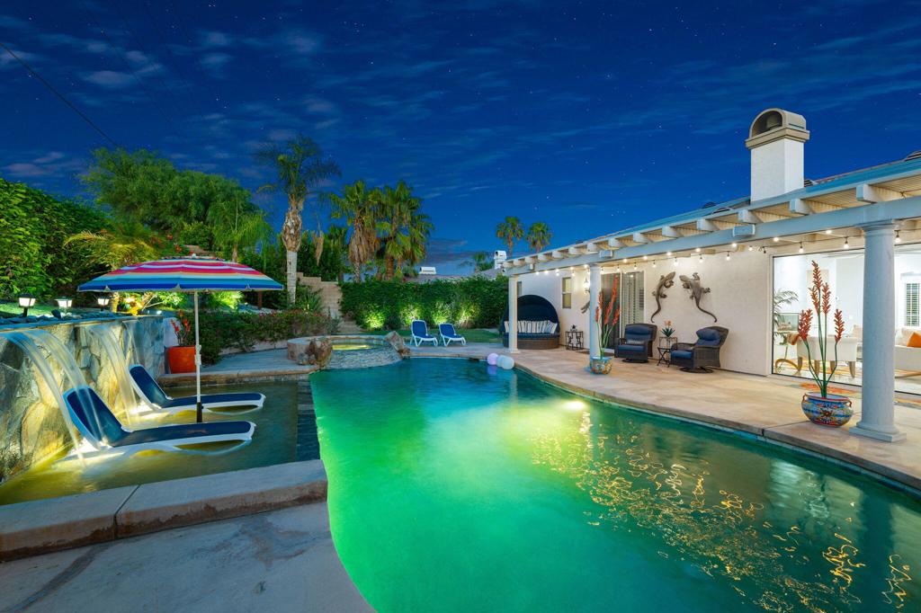 79718 Parkway Esplanade N