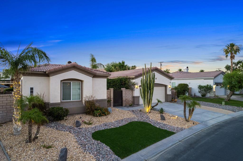 79718 Parkway Esplanade N