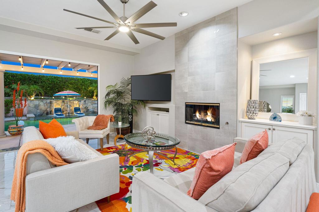 79718 Parkway Esplanade N