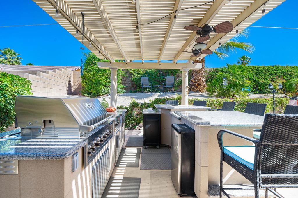 79718 Parkway Esplanade N