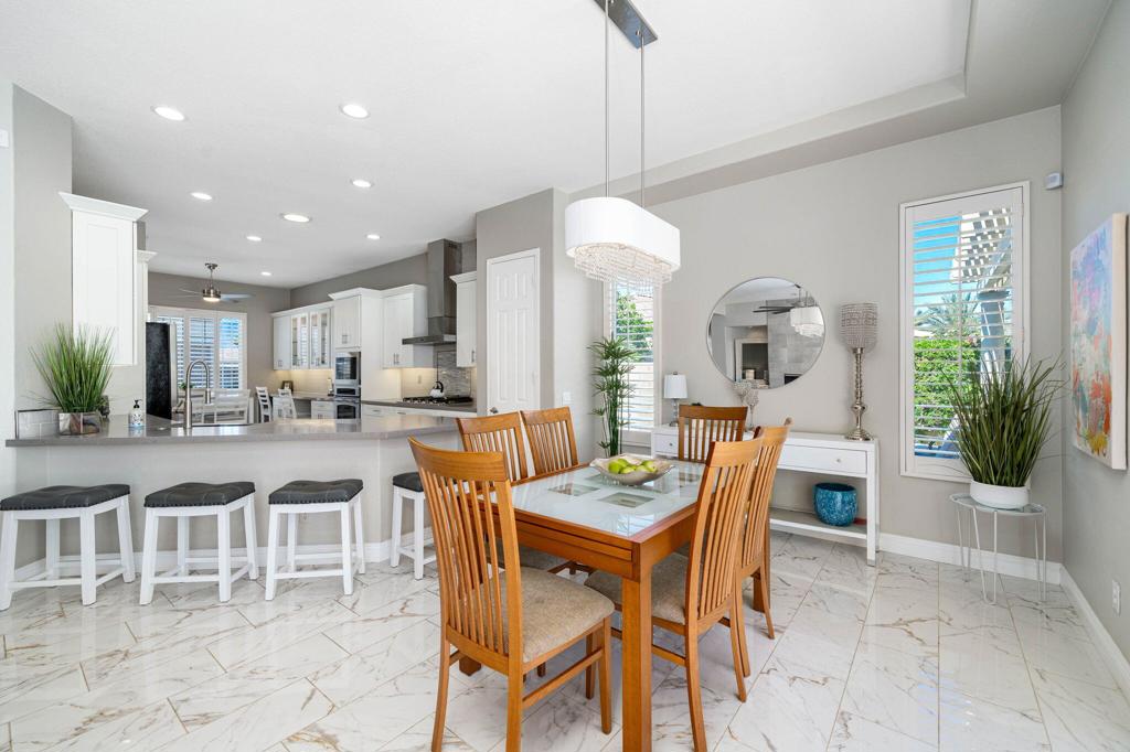 79718 Parkway Esplanade N