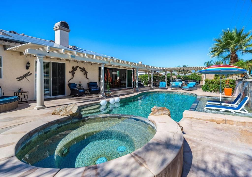 79718 Parkway Esplanade N