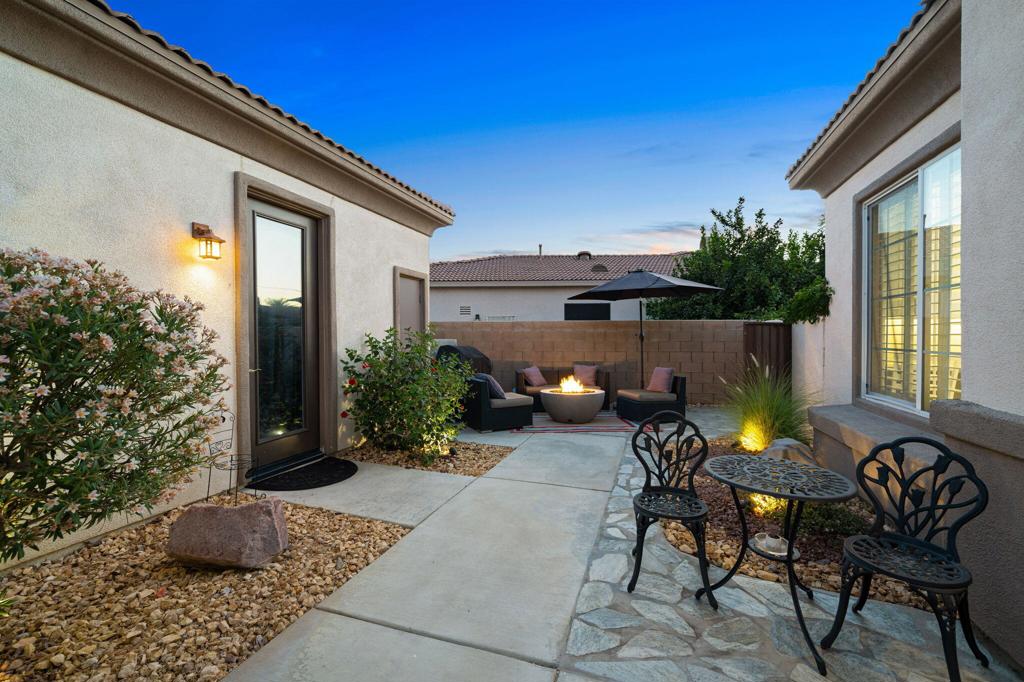 79718 Parkway Esplanade N