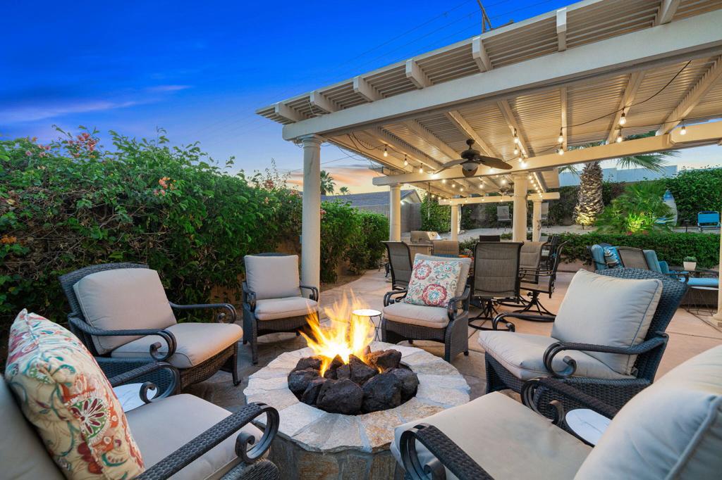 79718 Parkway Esplanade N