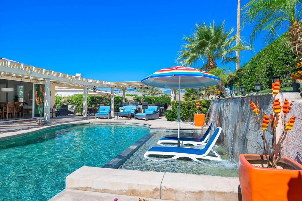 79718 Parkway Esplanade N