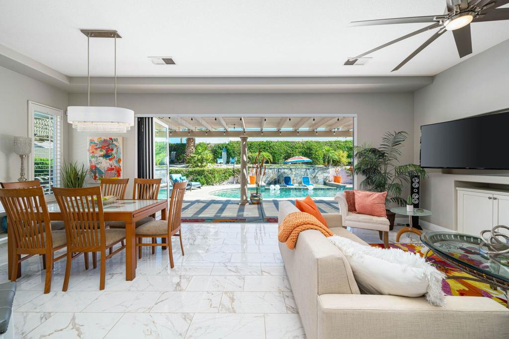 79718 Parkway Esplanade N