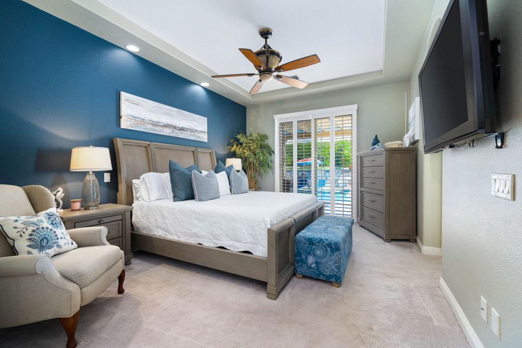 79718 Parkway Esplanade N