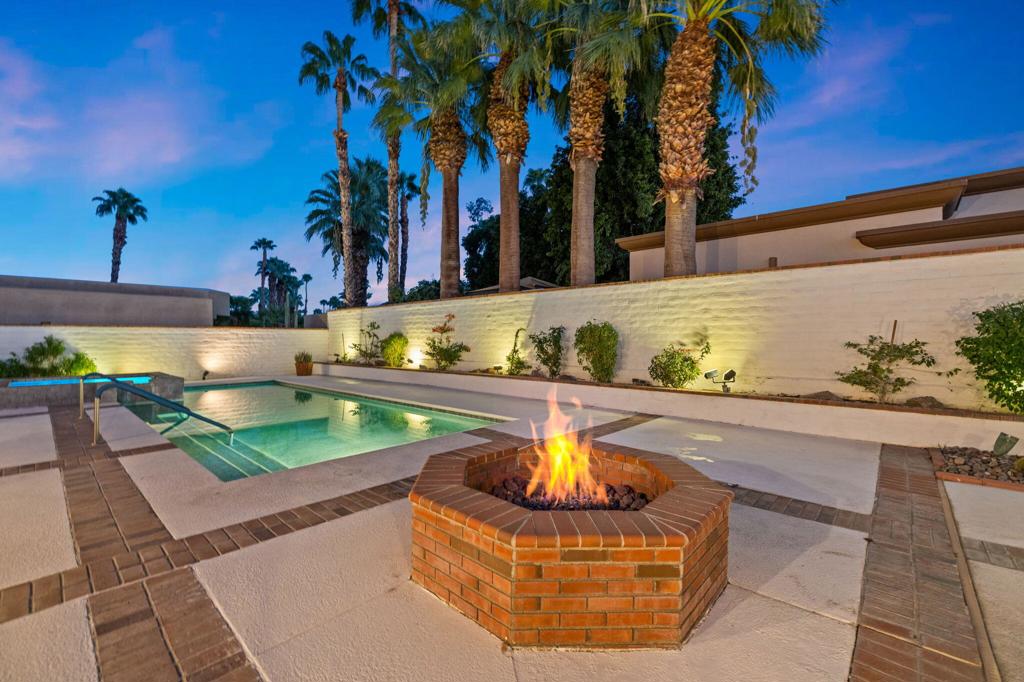 45451 Camino Del Rey