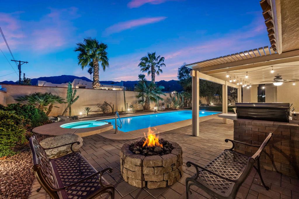 53720 Avenida Carranza