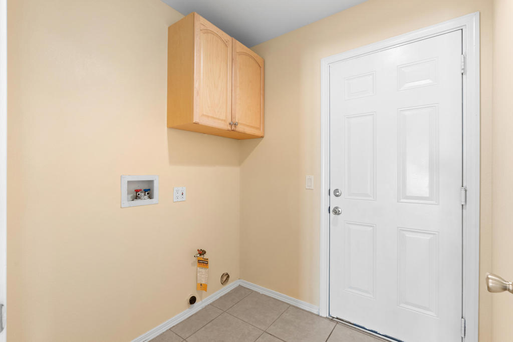 12211 Avenida Alta Loma