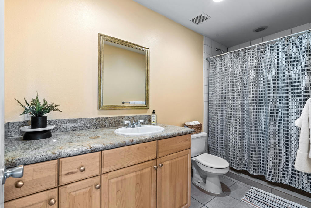 12211 Avenida Alta Loma