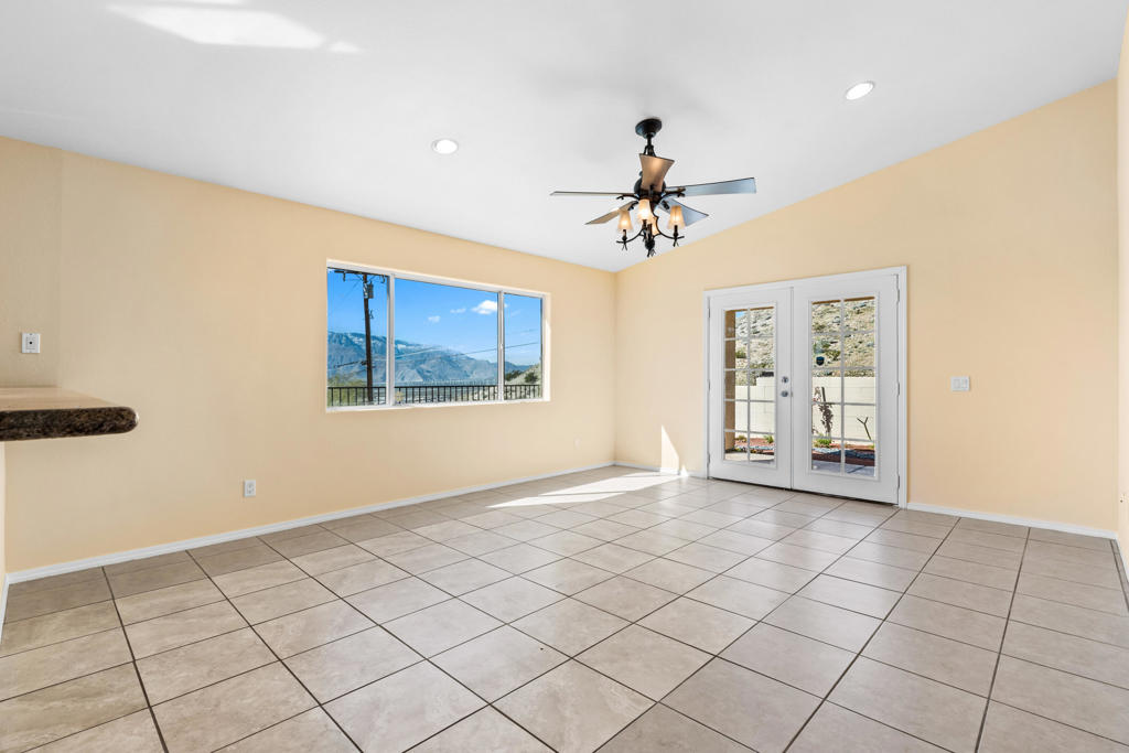 12211 Avenida Alta Loma