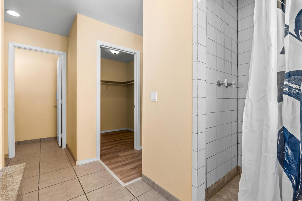 12211 Avenida Alta Loma