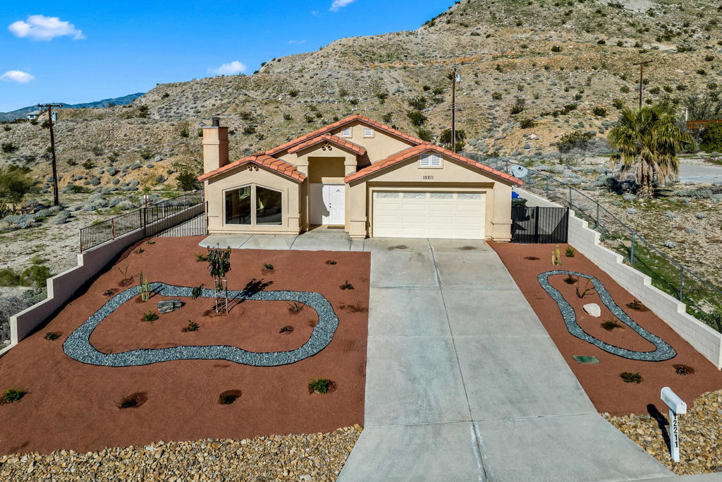 12211 Avenida Alta Loma