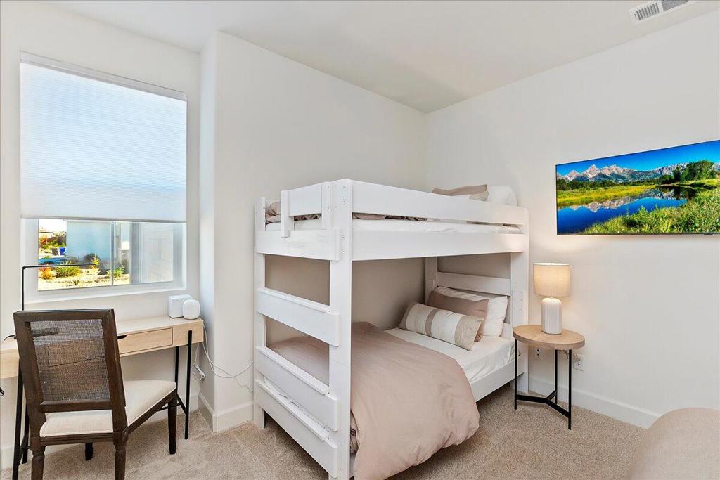 80435 Palatine Crt Court